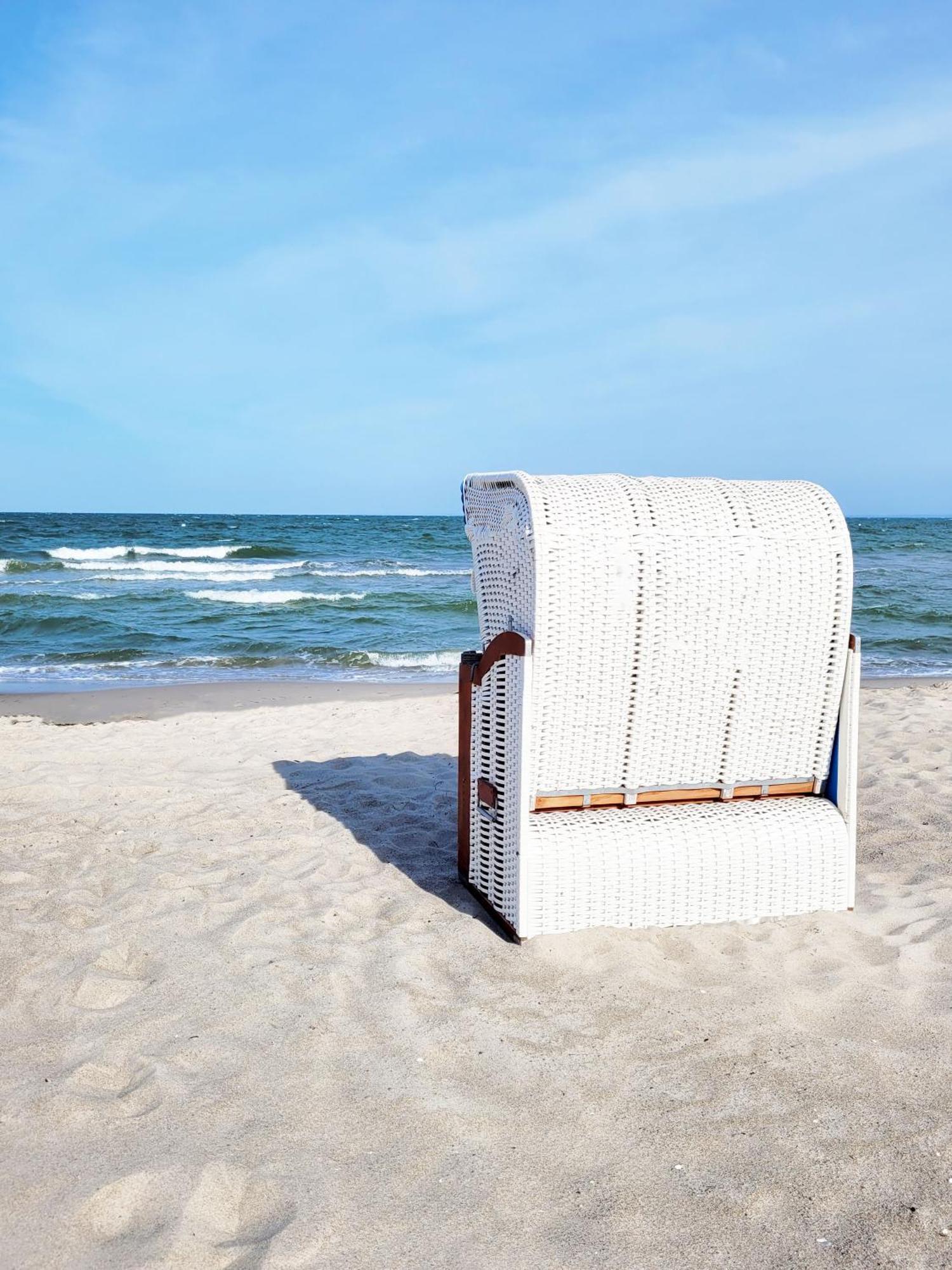 Hochwertige Ferienwohnung Mit Sonnenterrasse & Gartenblick, Nur Wenige Gehminuten Zum Strand Scharbeutz Ngoại thất bức ảnh